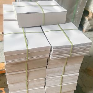 白卡纸与白板纸有什么区别？